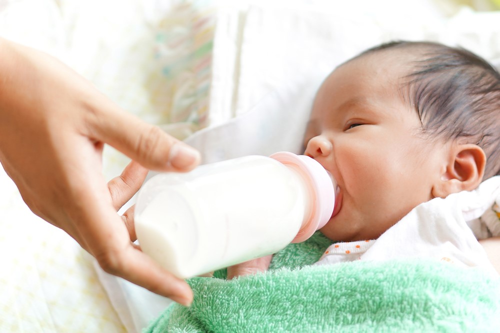 علائم و نشانه‌های گرسنگی نوزاد