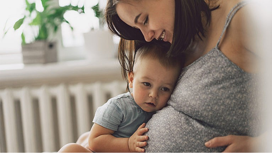 خطرات بغل کردن کودکان
