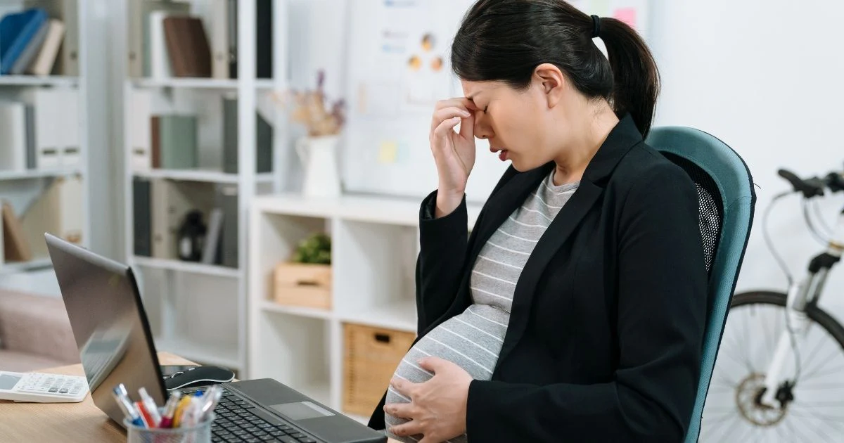 عوارض کار کردن در دوران بارداری