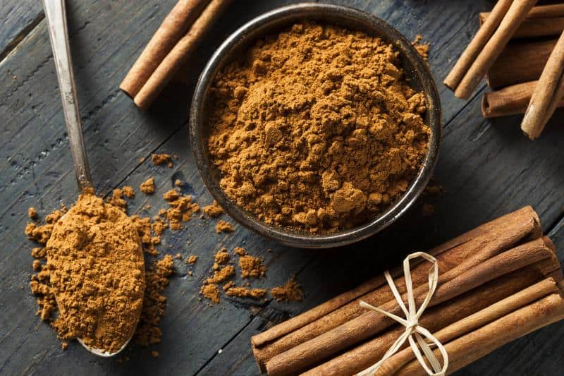 خطرات مصرف دارچین در بارداری