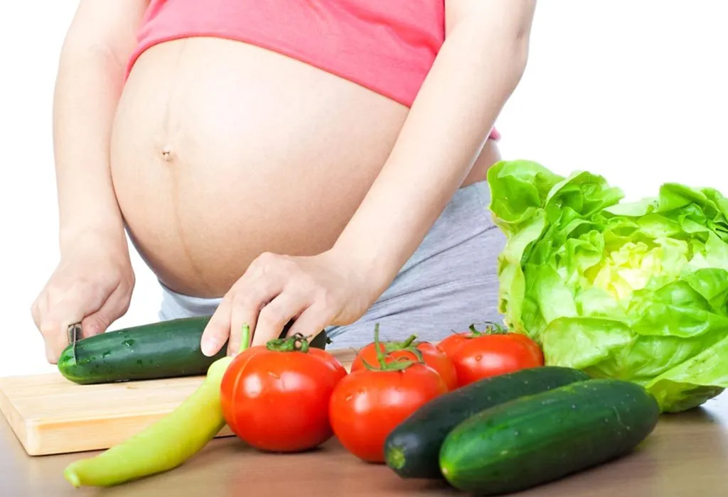 چه زمانی باید از خوردن خیار در دوران بارداری اجتناب کرد؟