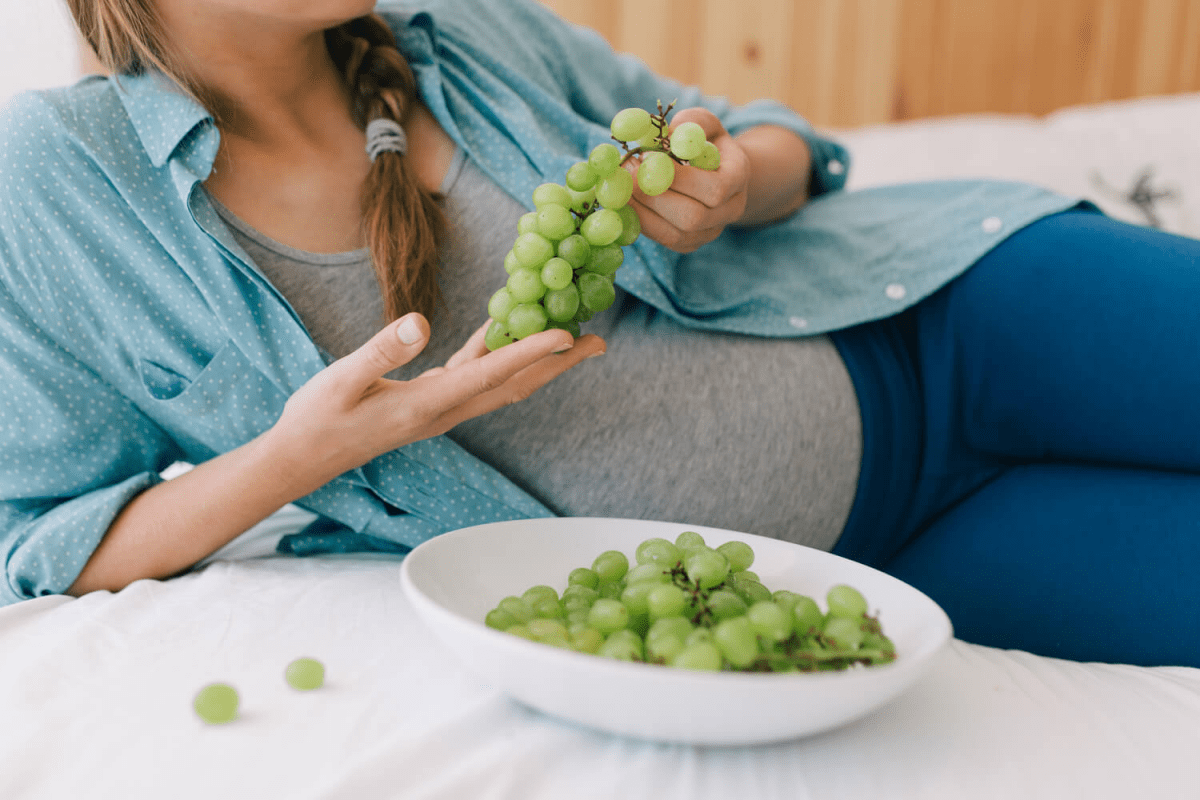 فواید خوردن انگور در دوران بارداری