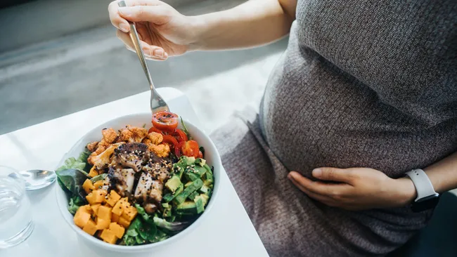 نکاتی برای تغذیه موفق گیاهی در دوران بارداری