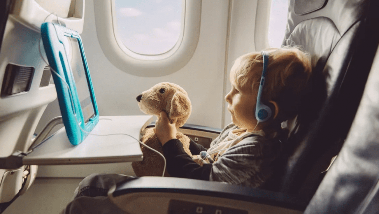سفر هوایی با کودک نوپا