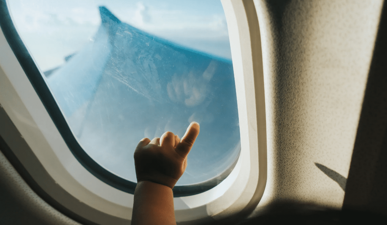سفر هوایی با کودک نوپا