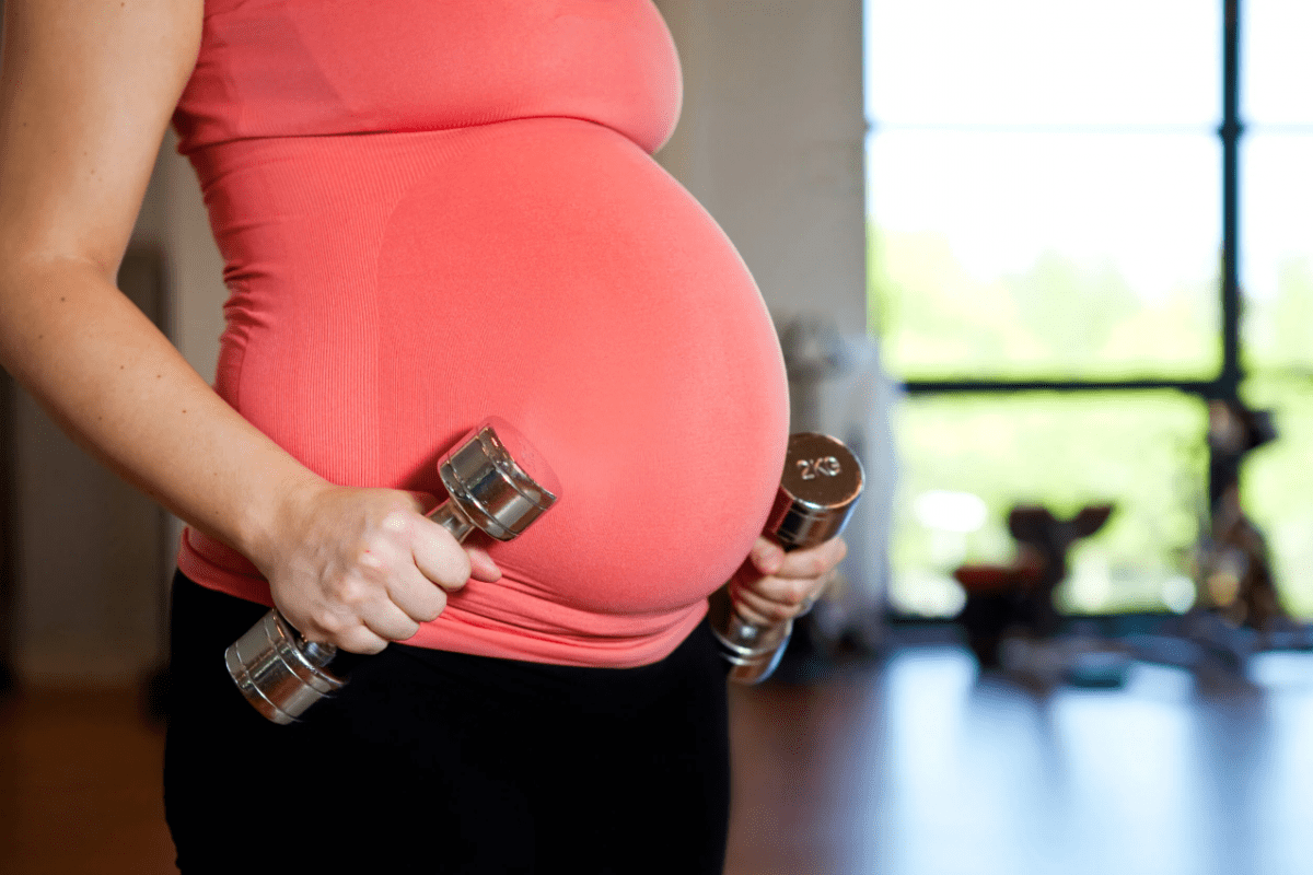 ورزش با دمبل در بارداری